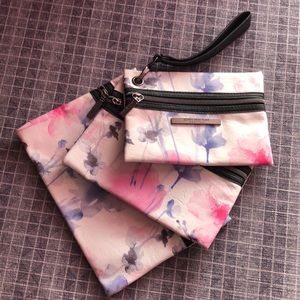 Floral clutches